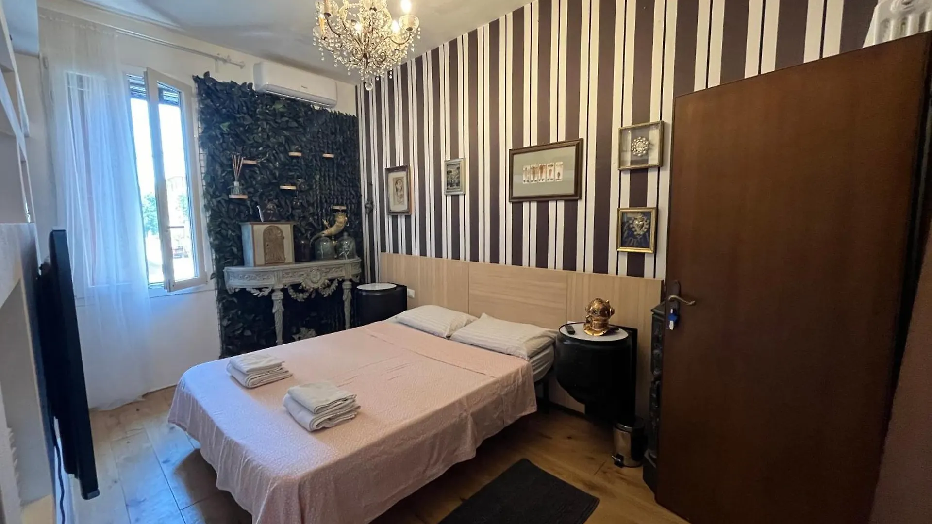 Giraffe Art Ducati Blq Apartment Bologna 0*,